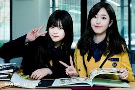 Have a kpop store or etsy shop? Pin De Zc 2326 Em Gfriend 3 Bailes