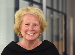 East Ayrshire Council chief executive and depute chief executive announce  retirement