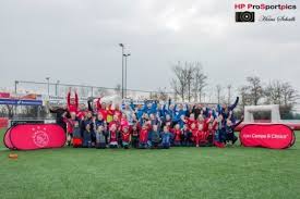 Afc ajax is one of the most successful football jeugdteams o17 selectie o17. Ter Leede Ajax Vrouwen Clinic Groot Succes