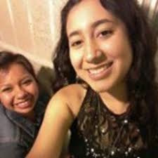 Denise Serna:) (@deneezznutz)