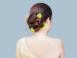 Bun hairstyles were always among women's favorite, and they will remain on top even in 2021. 9 Easy And Cute Bun Hairstyles For Long Hair Styles At Life