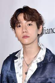 He thinks makeup should enhance a girls beauty rather than cover it. Interview Baekhyun Defines His Beauty And Style Outside Of Exo Allure