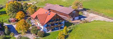 Unser hof befindet sich am ende eines privatweges. Unser Hof Allgau Max Ferienwohnungen In Fussen Im Allgau Sudbalkon Ruhige Lage Urlaub Im Allgau Konigsschlosser Forggensee