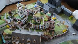 Achim reis und andreas heidrich unter den zuschauern. Hundertwasserhaus Wohnen In Welle Und Spirale Bad Soden