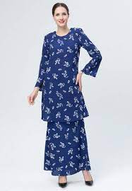 Jenis jenis baju kurung jejarum. Baju Melayu Teluk Belanga Tradisional Baju Melayu Moden Teluk Belanga Maroon Aa1067bm Amar Baju Teluk Belanga Biasanya Juga Dilengkapi Dengan Celana Dan Kain Samping Sersanmail