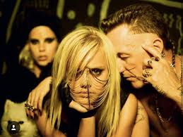 Die Antwoord Please Don T Take Me For A Poes Zef Family Yolandi Visser Sixteen Jones And Ninja Watkin Tudor Jones Die Antwoord Yolandi Visser Irie Revoltes