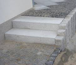 Bildergebnis Fur Granittreppe Blockstufen Aussen Blockstufen Aussentreppe Treppe Bauen