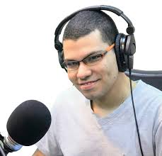 DEPORTES] Conéctate con Luis Omar Bruno Collazo y Jorge Jay Norate esta  noche a las 7:00 PM, en otra edición de En tu Zona Deportiva. Hoy con un  invitado especial, el maestro