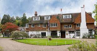 Coxhill Manor In Woking Surrey Manor Woking Home
