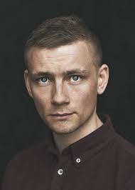 Ser du månen, Daniel (2019)