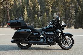 Model type atv125 cvo limited electra glide fat boy heritage iron low rider night rod road glide road king sport glide street bob street glide tri glide ultra limited. Harley Davidson Ultra Limited Modelljahr 2021 Bike Bildergalerie