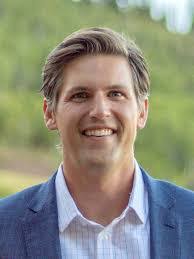 Matthew Romney's Instagram, Twitter & Facebook