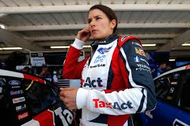 Danica patrick on her year in nascar, her future and more. Danica Patrick Deserves To Be In Nascar Hall Of Fame Says Kurt Busch Sbnation Com