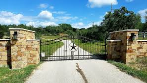 A gated community is a residential neighborhood subgroup or housing estate that strictly controls its entrances. Automatic Gates Austin Tx Electric Driveway Entry Gate Installation Sierra Fence Inc
