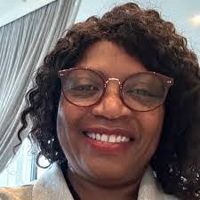 Loretta Samuel's Instagram, Twitter & Facebook