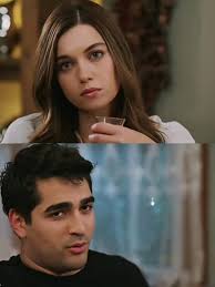 You know what's normal? 🙃Stretch marks 🙃Cellulite 🙃Saggy boobs 🙃Rolls  🙃Having bad days 🙃Failing 🙃Loneliness 💕YOU ARE NOT ALONE! YOU ARE VERY  NORMAL! 🟥STOP COMPARING YOURSELF TO STRANGERS ON THE INTERNET.🟥 Stay