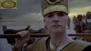 وقال فرعون ذروني اقتل موسى خالد عبد الجليل صوت رائع وفيديو معبر captain hat captain hats