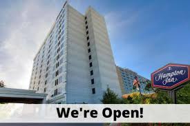 If you drive, self parking is usd 27.59 per night, or you can take advantage of the free airport shuttle (available 24 hours). Hampton Inn Ny Jfk Jamaica Queens Queens Aktualisierte Preise Fur 2021