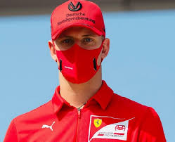 Januar 2019 macht die keep fighting foundation ihm, seiner familie und seinen fans ein ganz besonderes. Resmi Putra Michael Schumacher Mentas Di F1 2021 Okezone Sports
