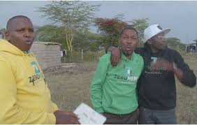 Olmoshlar (antimiya) biri sifatida sanab o'tilgan nutqning sakkiz qismi yilda grammatika san'ati, yunon grammatikasiga oid risola dionisiy xuruji va miloddan avvalgi ii asrga oid. Former Tahidi High Actor Omosh Gifted A 40 By 80 Plot Of Land By Zero Hero Properties Worth Ksh 500k