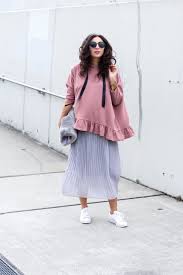 Ruffled Hoodie Reserved Oversize Streetstyle Pilssee Midi Skirt Pleated Maxiskirt Faltenrock Pullover Kombinieren Snea Schicke Streetstyles Modestil Faltenrock