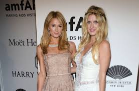 Maybe you would like to learn more about one of these? Paris Hilton L Und Ihre Schwester Nicky Hilton Rothschild Bei Der Amfar Gala 2016 In New York Stuttgarter Nachrichten