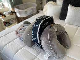 5 Top Best Nursing Pillows For Plus Size Moms Moms Need A Break Too