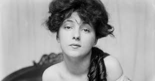 Vintage Ephemera: Photograph, young woman posed