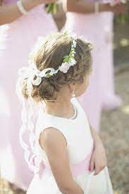 Elegant Multicultural Wedding At Norfolk Chrysler Museum Flower Girl With Flower Crown Multikulturelle Hochzeit Kommunion Frisur Madchen Blumenkranz Hochzeit