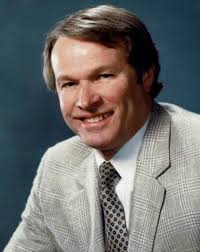 Dan Ewell's Instagram, Twitter & Facebook