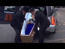 The beauty of polish girls and the beauty of our coffins. while a casket typically symbolizes death and is often viewed in a negative light this video shows beautiful women in their funeral caskets!. This Drop Dead Gorgeous Teen Went To Prom In A Coffin Youtube