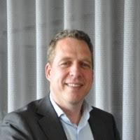 200+ "Robert Holder" profiles