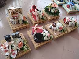 Nak tahu dulang hantaran paling sesuai untuk tema perkahwinan anda? Idea Gubahan Hantaran Pallet Kayu Pagar Rumah
