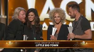 Little big town is an american country music vocal group. Little Big Town S Kimberly Schlapman Delivered The Best Line Of The Night At The Acm Awards One Country