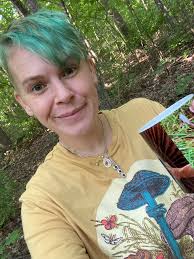 The Missouri Mycological Society is absolutely overjoyed to announce that  we're offering FREE mushroom DNA barcode sequencing again this year in an  ongoing partnership with Mycota Lab! You can help contribute to