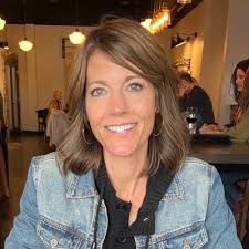 Amelia Carroll (@Llamala)