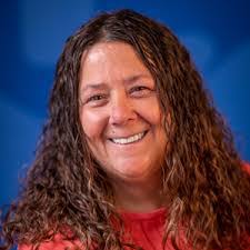 Laura Gustin's Instagram, Twitter & Facebook