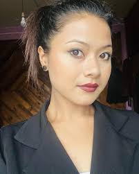 Insane as I might be…. Seldom do my mind is free.. 😢