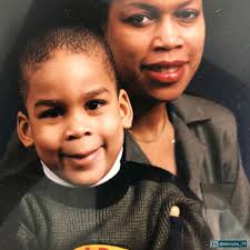 Repost Brandon Brooks: "Happy Mother's Day to the woman forever in my  corner. Love ya ma #MothersDay"