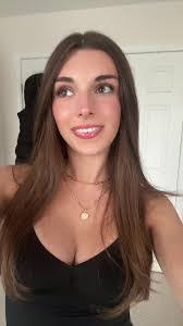 Natalie Barnhart's Instagram, Twitter & Facebook