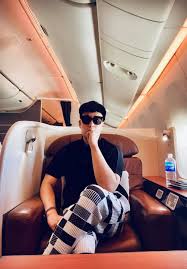 小資少爺飛不停- 小資少爺飛不停added a new photo.