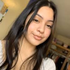 Alison Oyola's Instagram, Twitter & Facebook