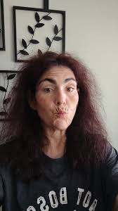 Single female seeking female friends with benefits