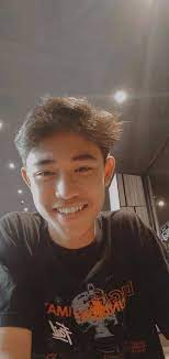 Dua orang cewek minta dibuatkan foto dirinya menjadi karakter di kartun. Pin Oleh Lyraadvnn Di Cowok Ganteng Orang Fotografi Gambar Pasangan