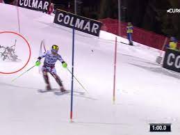 Marcel hirscher aus österreich gewann den letzten slalom vor der wm überlegen und hatte bereits auf den zweitplatzierten alexis pinturault aus frankreich 1,21 sekunden vorsprung. Absturz Auf Skipiste Drohne Verfehlte Slalomfahrer Hirscher Panorama Nordbayern