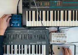 When you open it for the first time you will have to select your level, whether you are a rookie, an experienced musician or the next lang. The 14 Most Important Synths In Electronic Music History And The Musicians Who Use Them