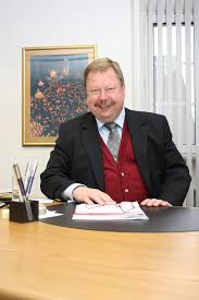 Drei Fragen Drei Antworten Pressestelle Bistum Mainz