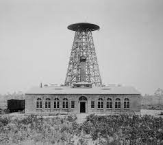 ウォーデンクリフ・タワー - Wikipedia