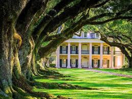 Oak alley plantation is a historic plantation located on the mississippi river in the community of vacherie, louisiana. New Orleans Oak Alley Plantation Excursion New Orleans Excursions