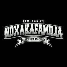 Sekarang preview desain terlihat lebih realistis karena bayangan lipatan kaos dari layer 1 terlihat diatasnya. Ndx Aka Remukan Ati Home Facebook